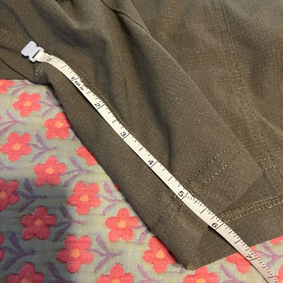 Duluth Trading Co Dark Green Flat Front Shorts - Picture 5 of 6